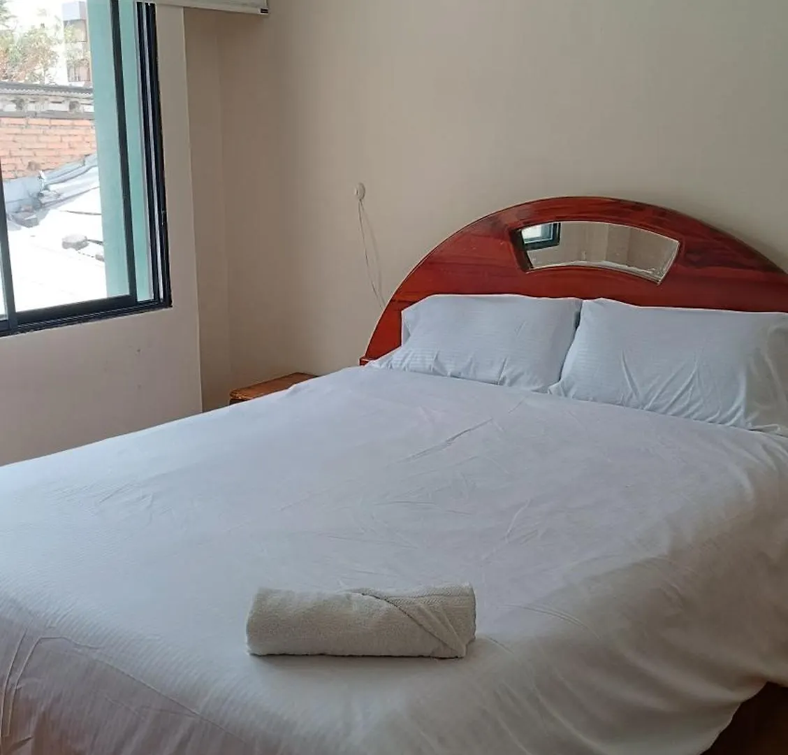 Suite La Terraza Cerca Embajada Americana Quito Appartamento